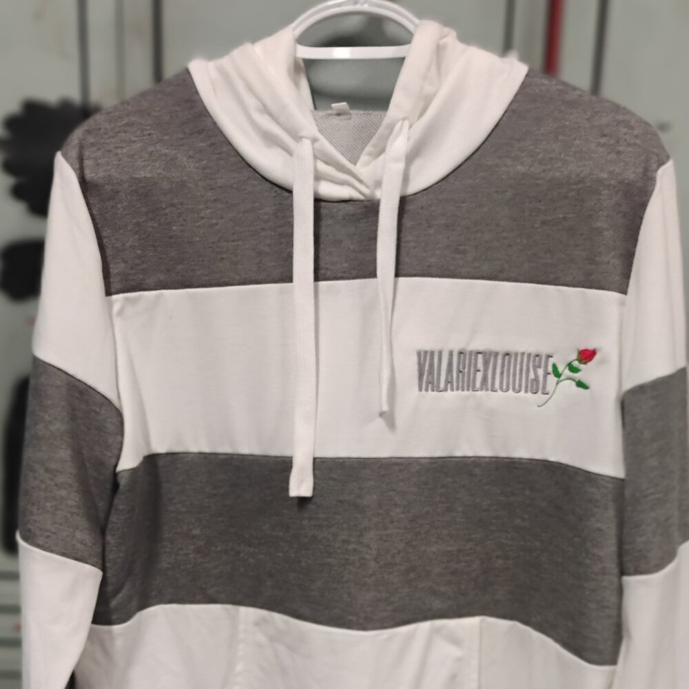 HOODIE SWEATER